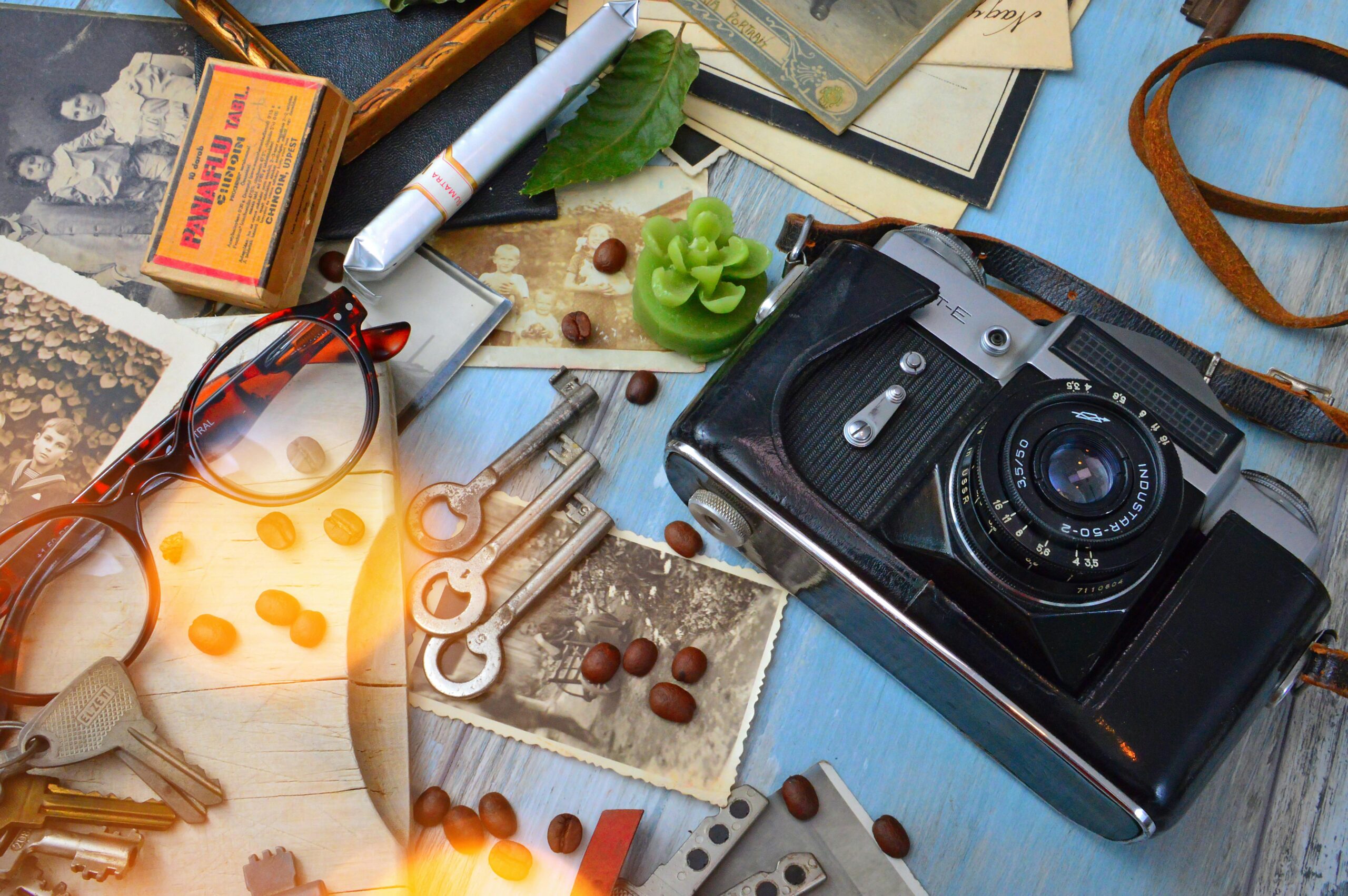 How To Store Travel Souvenirs and Holiday Mementoes